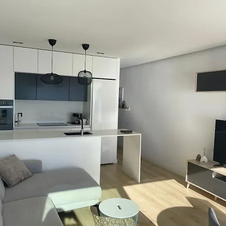 Poniente * Μπένιντορμ